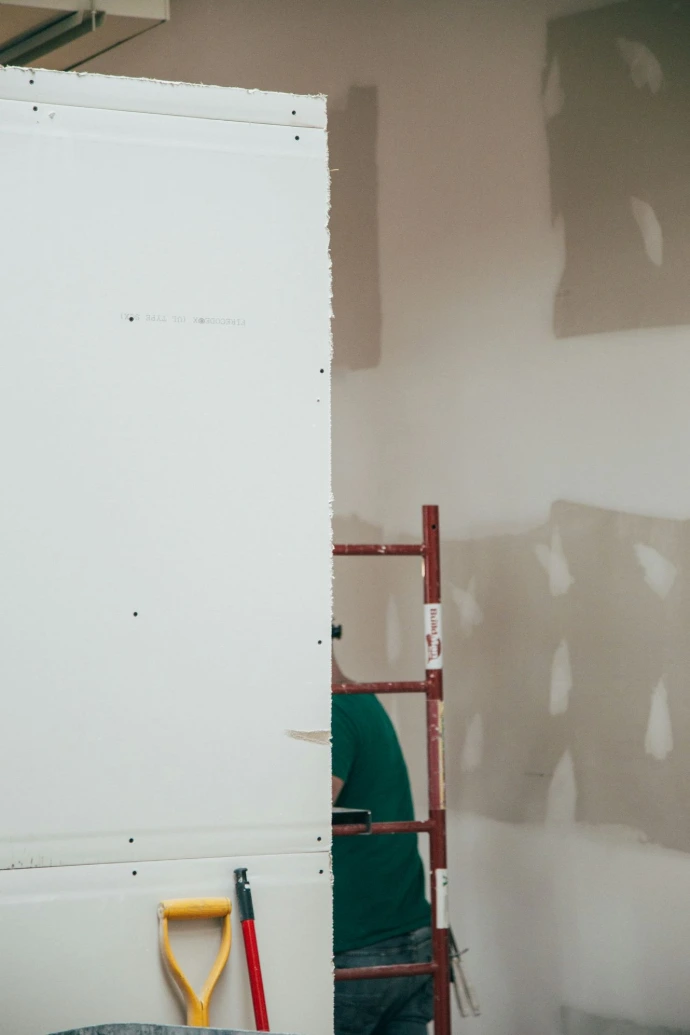 Dry wall estimates